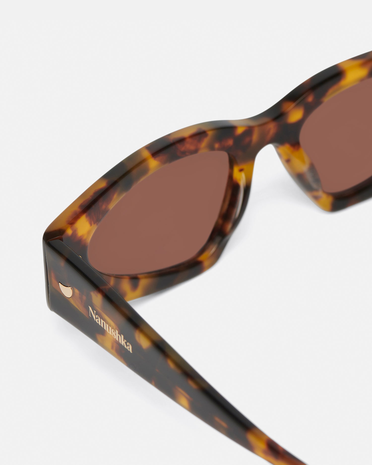Nanushka Crista - Bio-Plastic D-Frame Sunglasses - Dark Amber