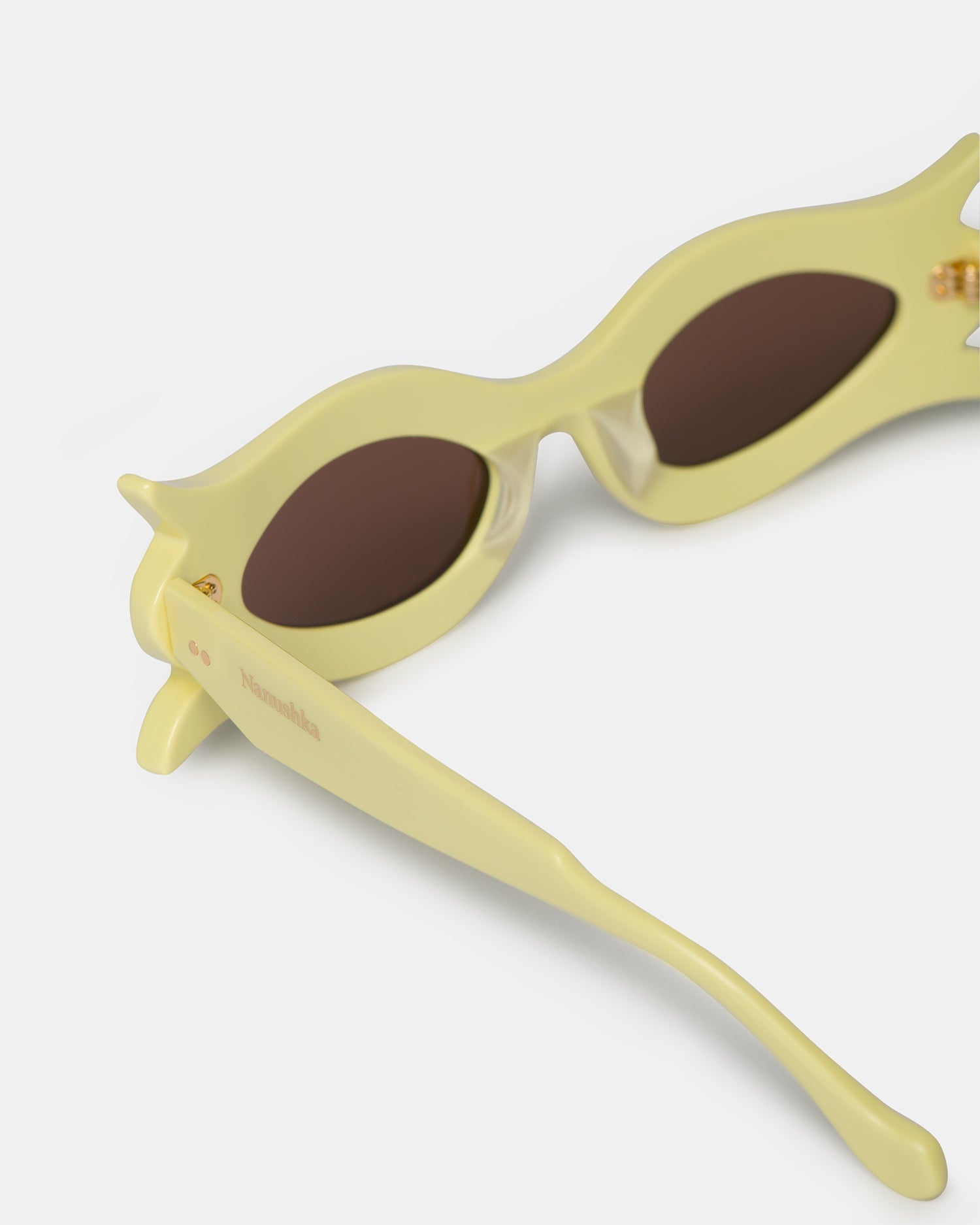 Nanushka Tully - Bio-Plastic Floral-Shaped Sunglasses - Moonbeam