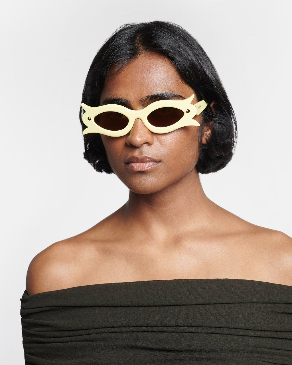 Nanushka Tully - Bio-Plastic Floral-Shaped Sunglasses - Moonbeam