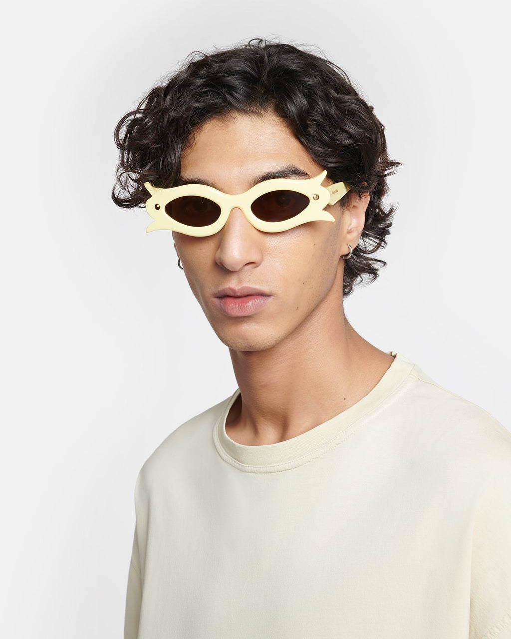 Nanushka Tully - Bio-Plastic Floral-Shaped Sunglasses - Moonbeam