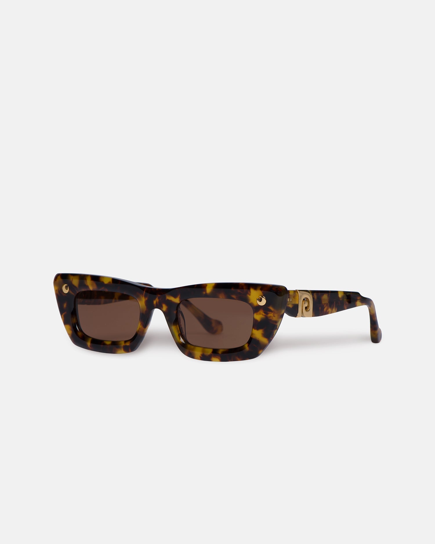 Nanushka Londyn - Bio-Plastic Oversized Cat-Eye Sunglasses - Dark Amber