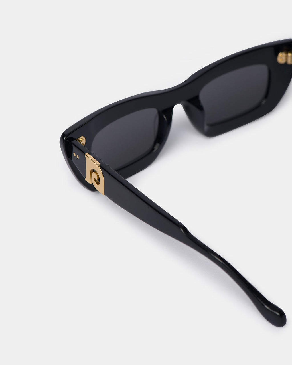 Nanushka Londyn - Bio-Plastic Oversized Cat-Eye Sunglasses - Black