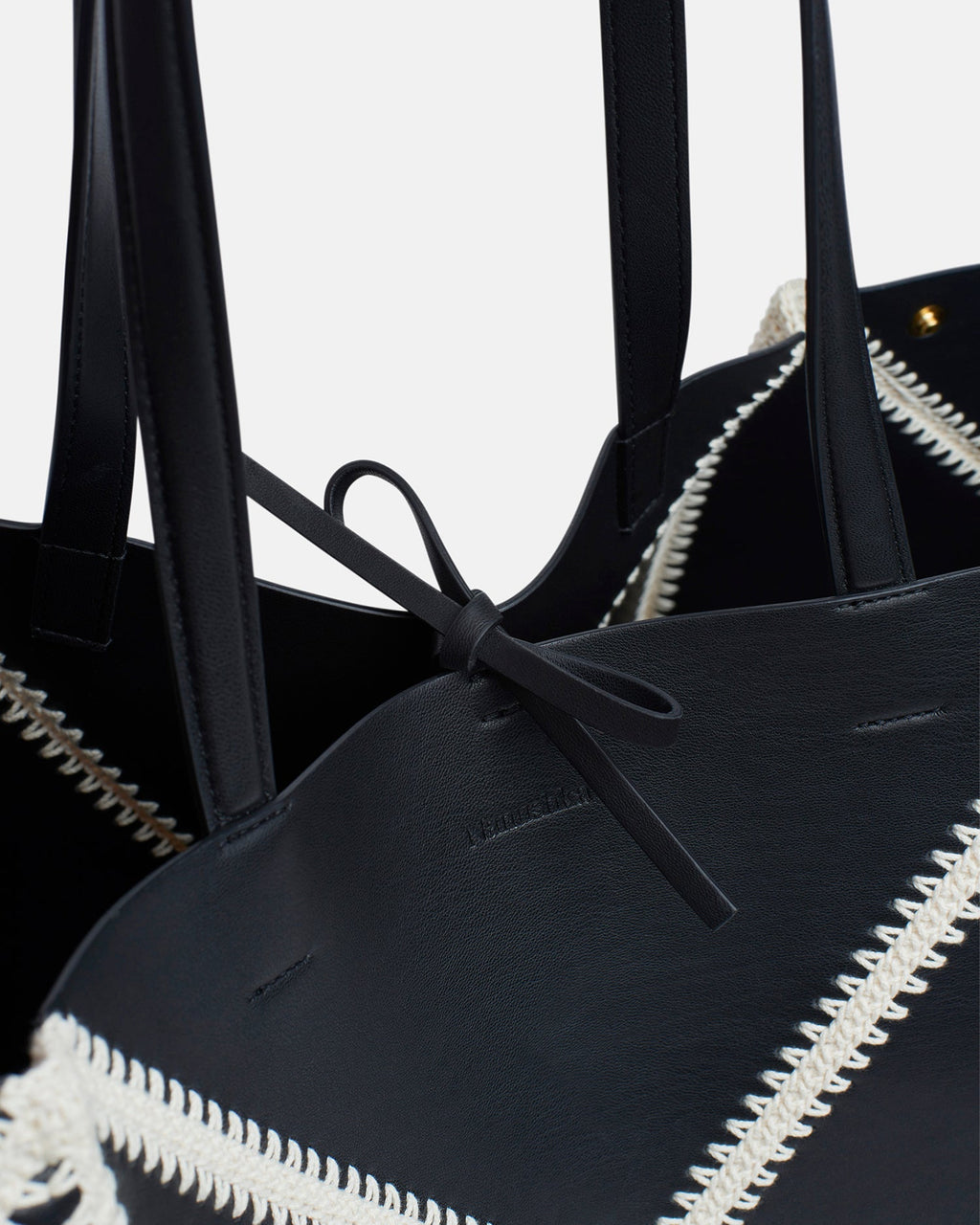 Nanushka Origami Tote Large - Alt-Nappa Crochet Tote - Black/Crème