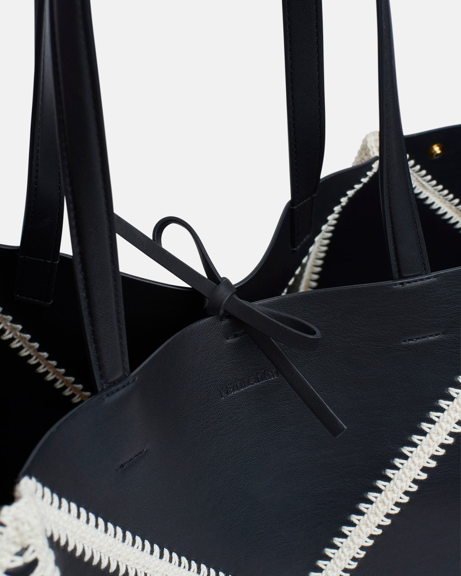 Nanushka Origami Tote Large - Alt-Nappa Crochet Tote - Black/Crème