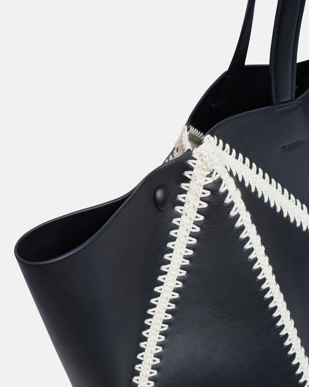 Nanushka Origami Tote Large - Alt-Nappa Crochet Tote - Black/Crème