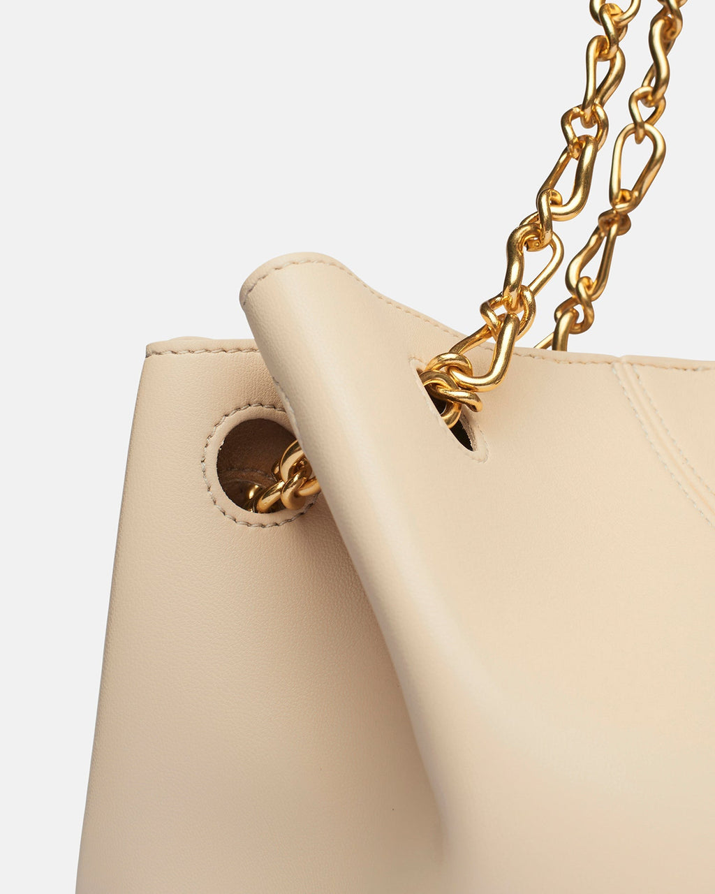 Nanushka The Gather Bucket - Alt-Nappa Bucket Bag - Creme