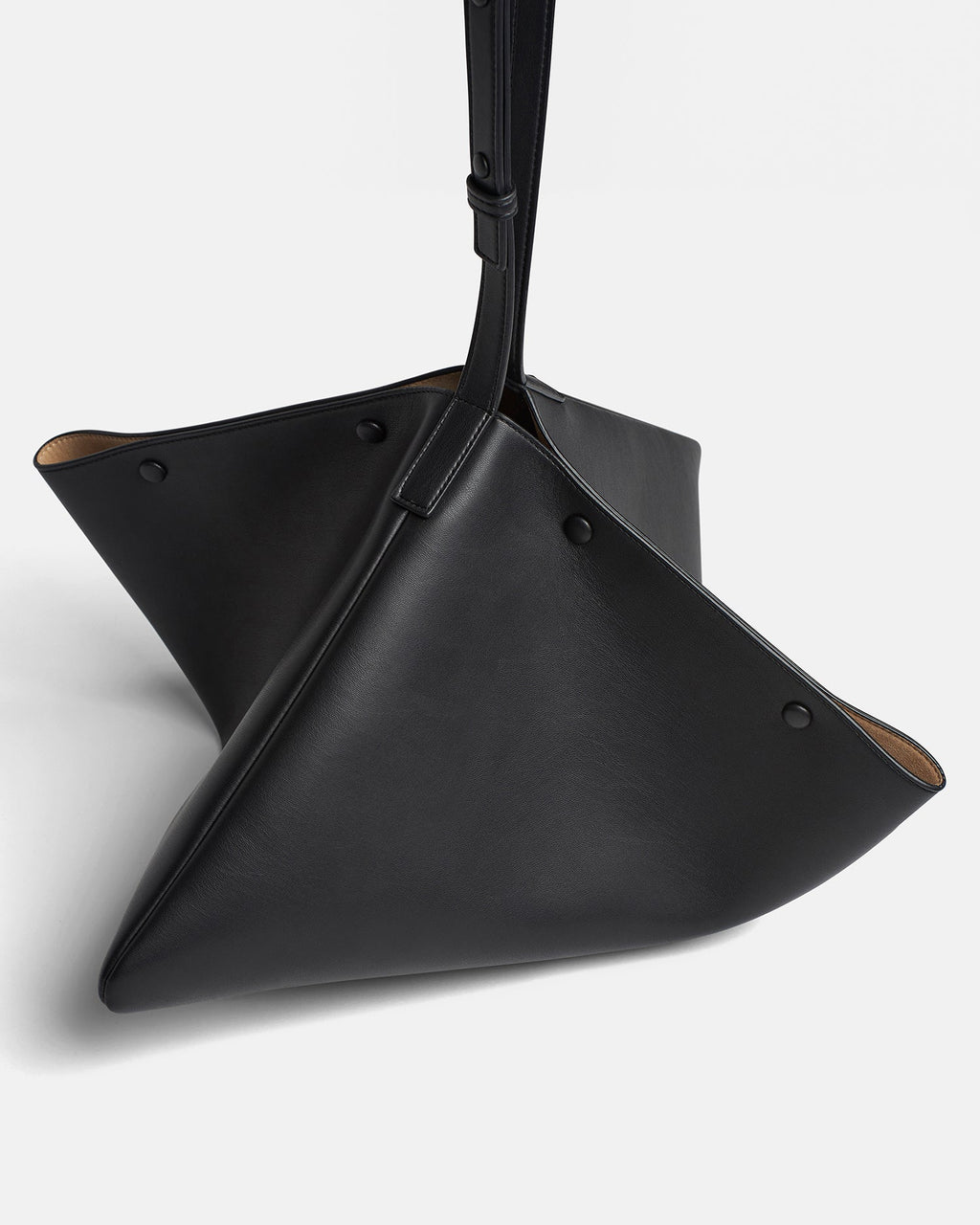 Nanushka The Square Bag Oversized - Alt-Nappa Bag - Black